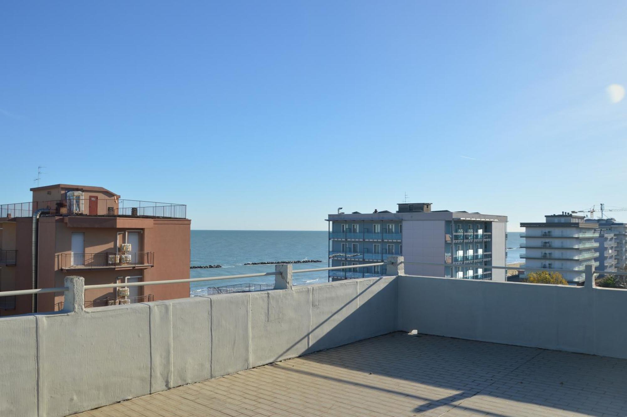 Hotel Caesar Pesaro Kültér fotó