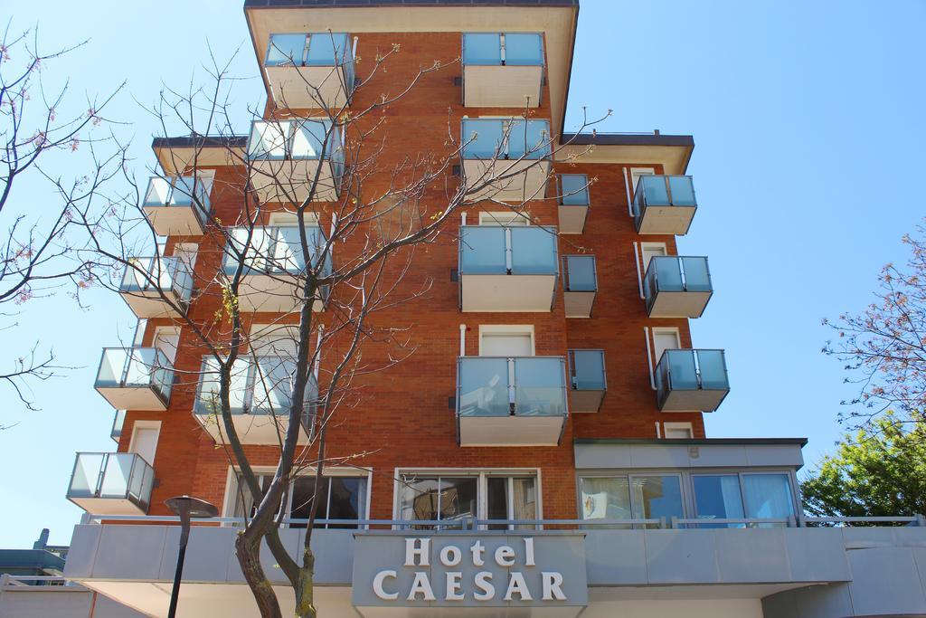 Hotel Caesar Pesaro Kültér fotó